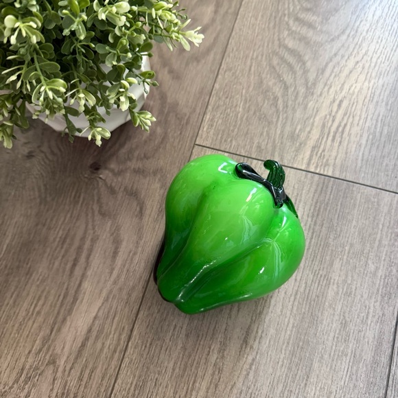 Vintage MCM Handβ Blown Green Bell Pepper Glass Vegetable - Picture 5 of 8